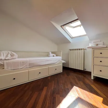 Casa Del Pozzo, 90 Mq, 2b 1b, Cozy Top-floor Ligurian Stay, No Lift, Steps From The Sea شقة