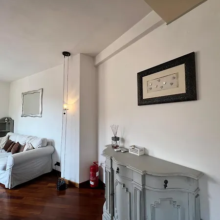 Casa Del Pozzo, 90 Mq, 2b 1b, Cozy Top-floor Ligurian Stay, No Lift, Steps From The Sea شقة *