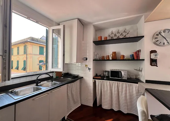 Апартаменты Casa Del Pozzo, 90 Mq, 2b 1b, Cozy Top-floor Ligurian Stay, No Lift, Steps From The Sea