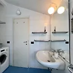 Casa Del Pozzo, 90 Mq, 2b 1b, Cozy Top-floor Ligurian Stay, No Lift, Steps From The Sea Apartment *