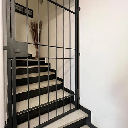 Casa Del Pozzo, 90 Mq, 2b 1b, Cozy Top-floor Ligurian Stay, No Lift, Steps From The Sea Apartment