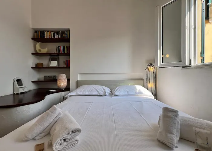 Casa Del Pozzo, 90 Mq, 2b 1b, Cozy Top-floor Ligurian Stay, No Lift, Steps From The Sea