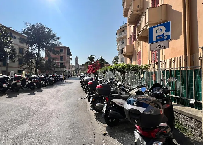 Casa Del Pozzo, 90 Mq, 2b 1b, Cozy Top-floor Ligurian Stay, No Lift, Steps From The Sea Appartamento